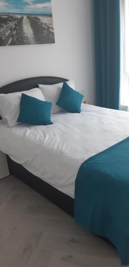 Aqua West Apartment Free Parking- Self Check-In Gran Varadino Esterno foto